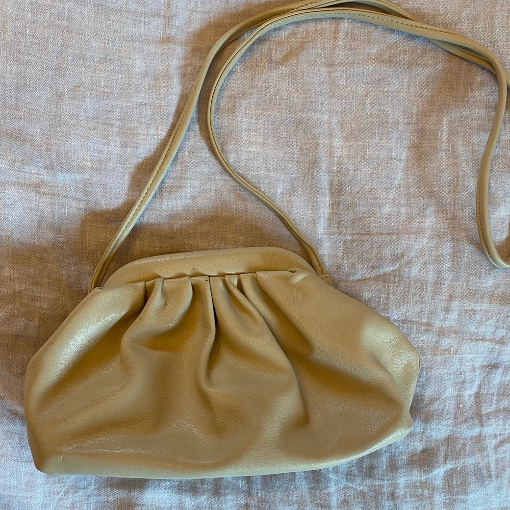 Cute cross body/shoulder cloud bag inspired by Bottega/Mansur Gavriel